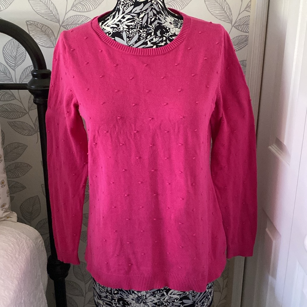 Talbots pink cotton long sleeve sweater with tiny popcorn stitches